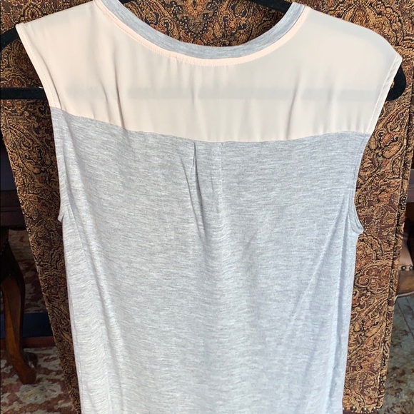 Ann Taylor Loft Sleeveless Tee - Picture 4 of 5